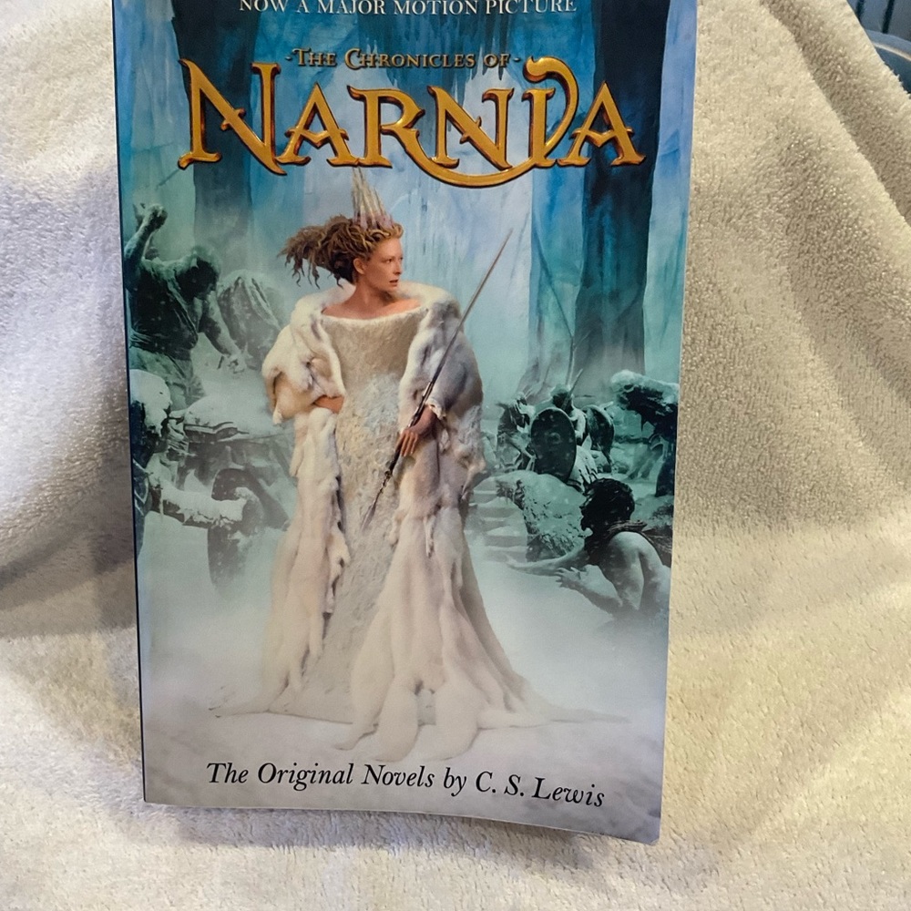 The Chronicles of Narnia Book